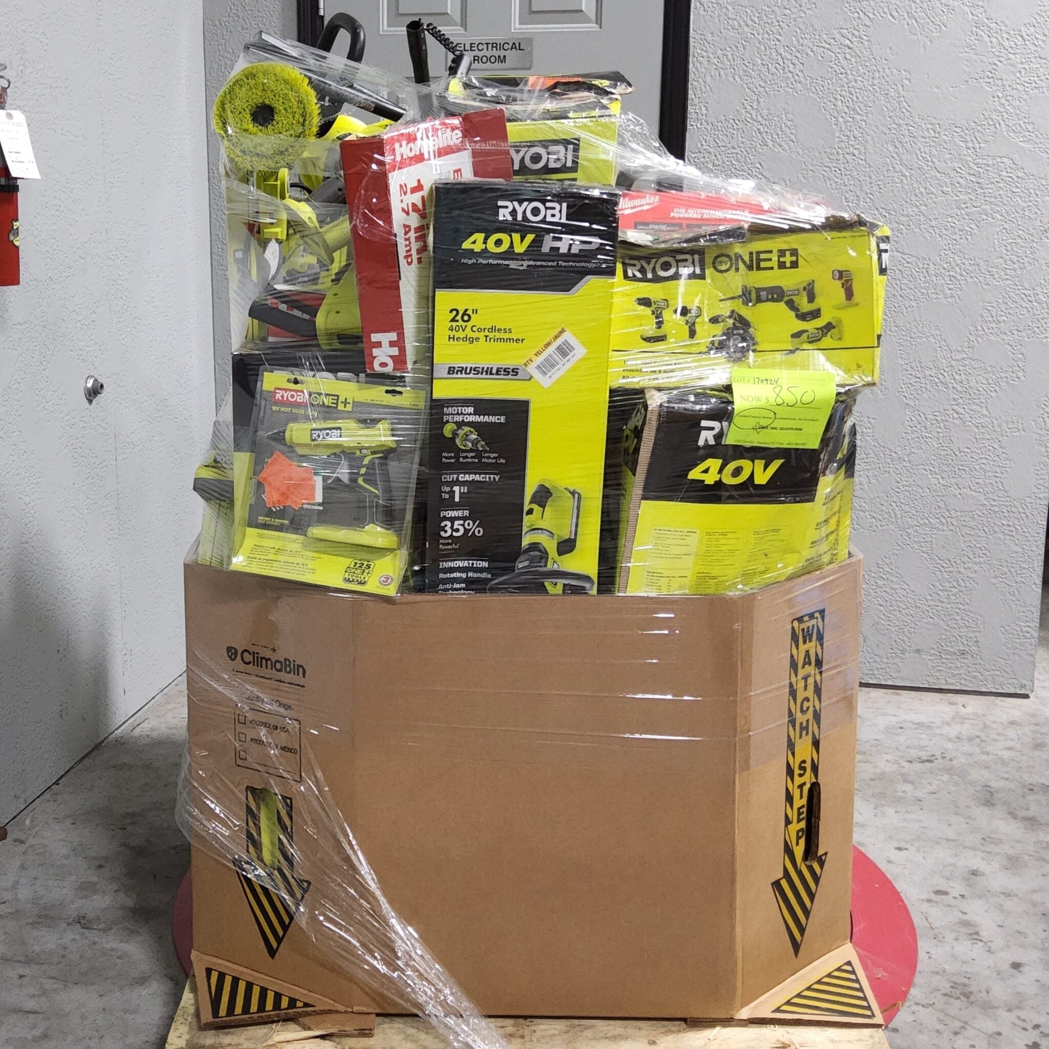 🌞 Summer Savings Are Here! 🛠️ Lot 250905 – Mixed Tools Pallet – Untested Customer Returns