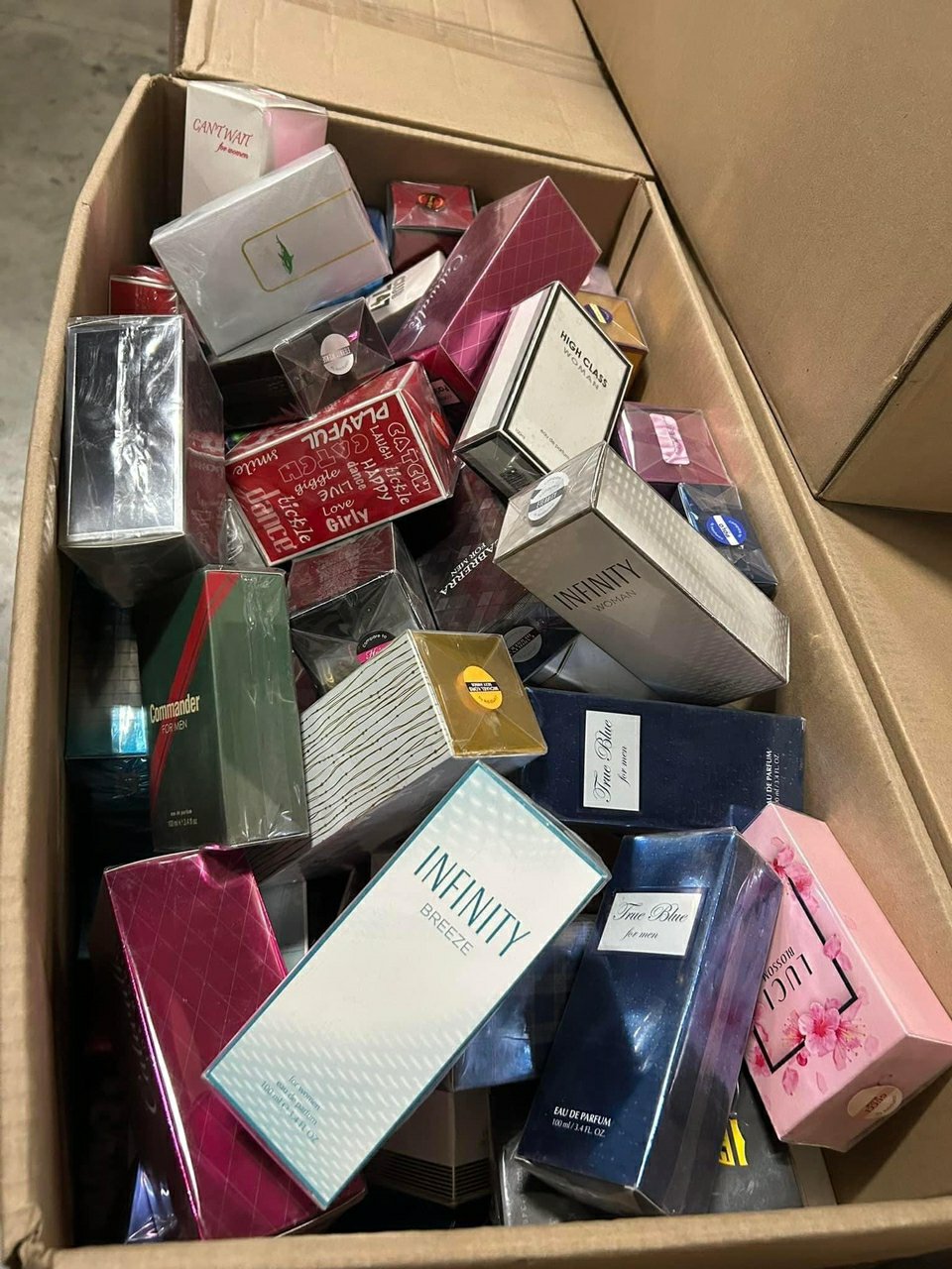 PERFUME PALLET – LOT ID: 250981 – Amazon Customer Return