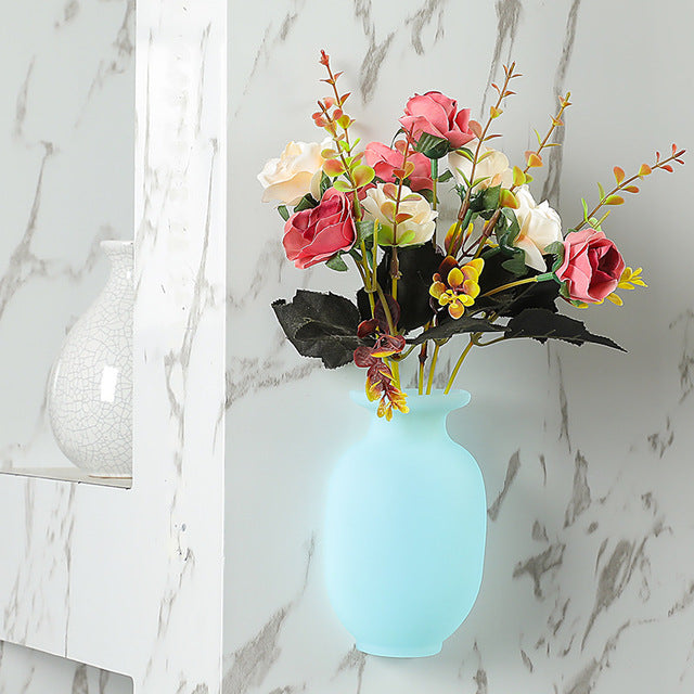 [BUY MORE SAVE MORE] Upgrade Magic Traceless Silicone Flower Vase